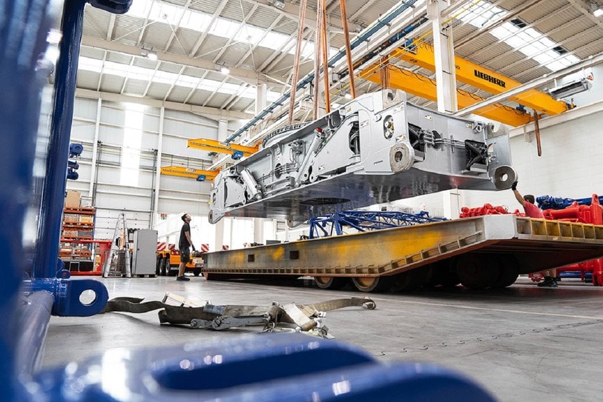 How does a Liebherr crawler crane get to Bauma?